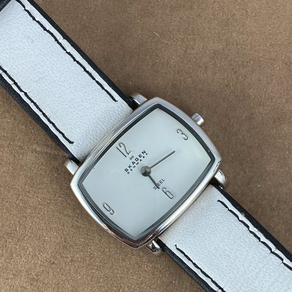 Skagen of Denmark Vintage Watch B&W Leather Strap main image 5
